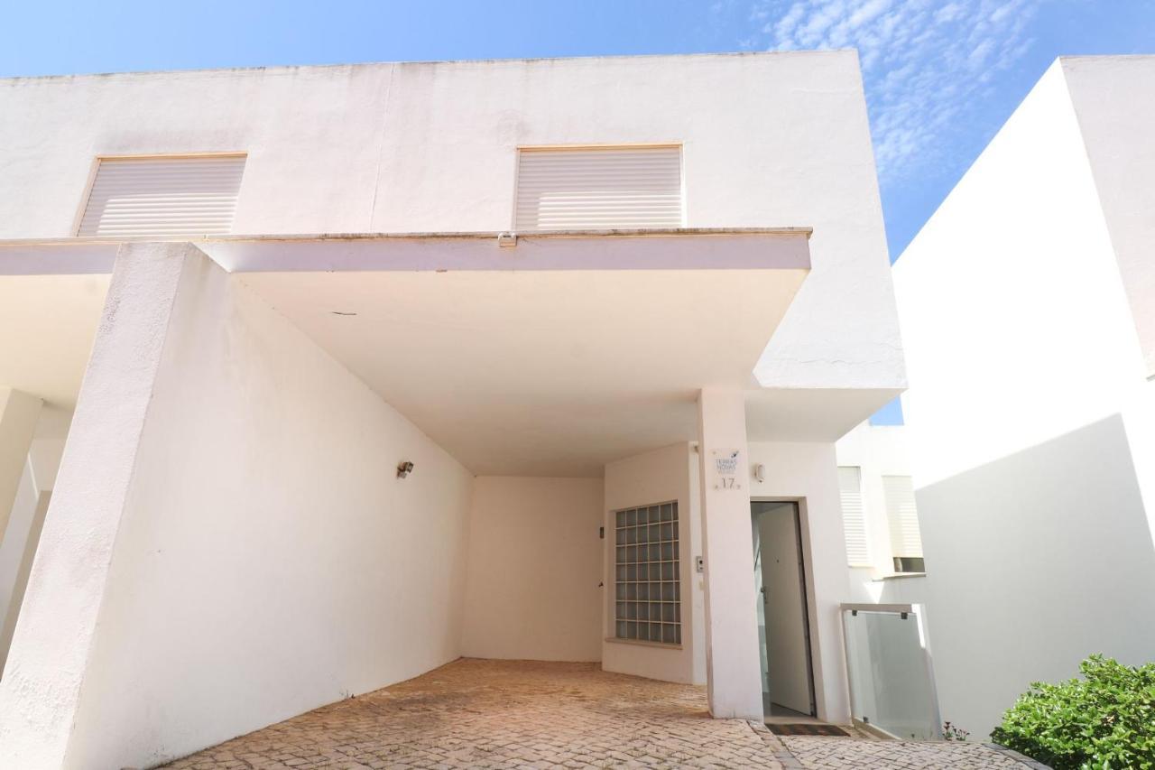 LovelyStay - Divine 3BDR Duplex House w/ Pool&Garden Patroves Exterior foto