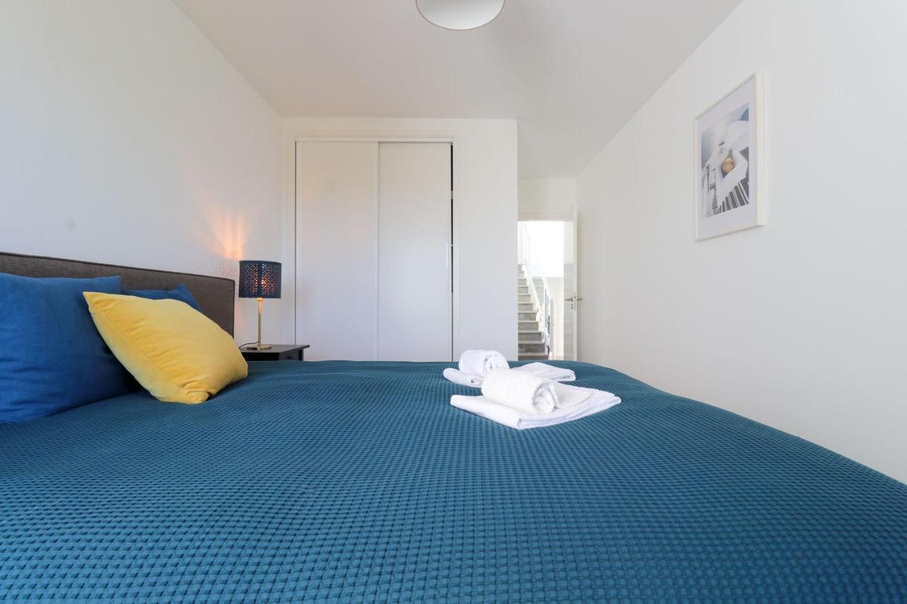 LovelyStay - Divine 3BDR Duplex House w/ Pool&Garden Patroves Exterior foto